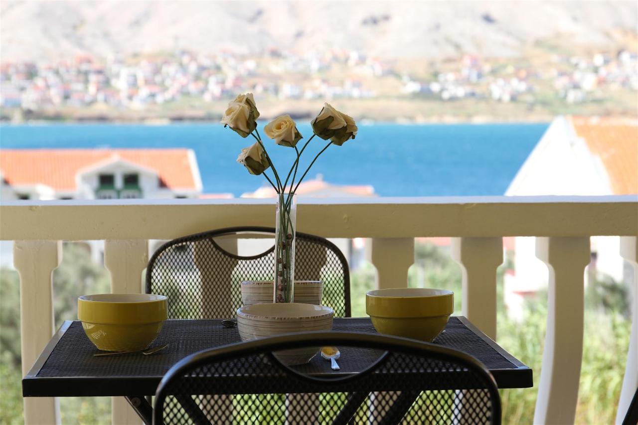 Villa Luka Паг Екстериор снимка