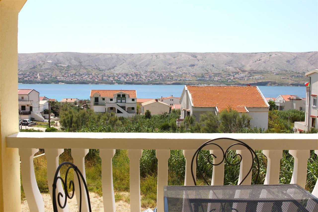 Villa Luka Паг Екстериор снимка
