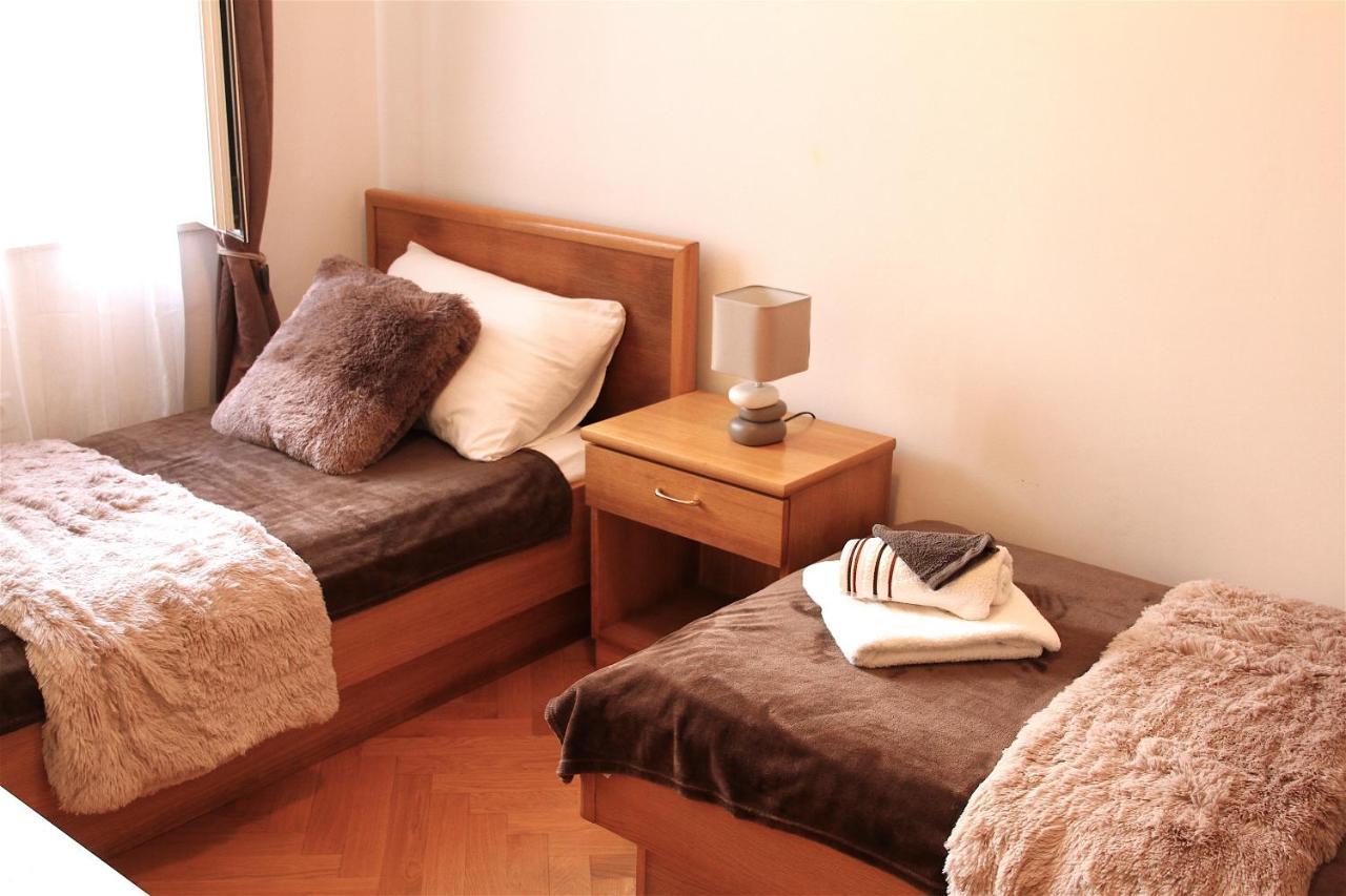 Villa Luka Паг Екстериор снимка